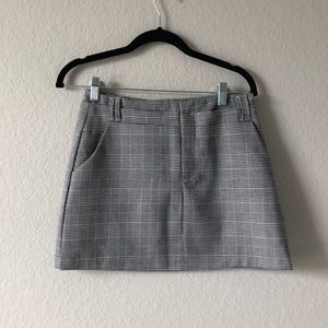 Black and white plaid mini-skirt